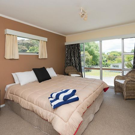 Waitangi Beach House Extérieur photo